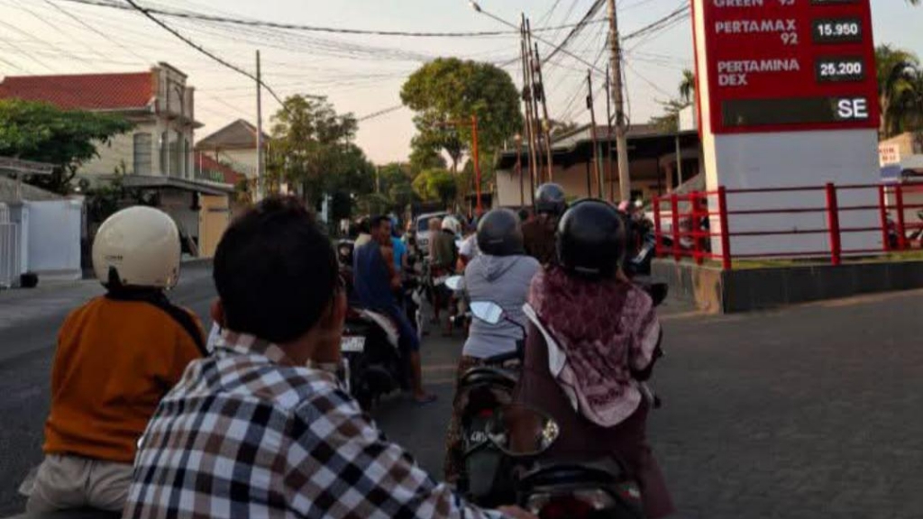 Warga Susah Dapat Pertalite, SPBU di Probolinggo Dikeluhkan Diduga Dipenuhi Pengepul