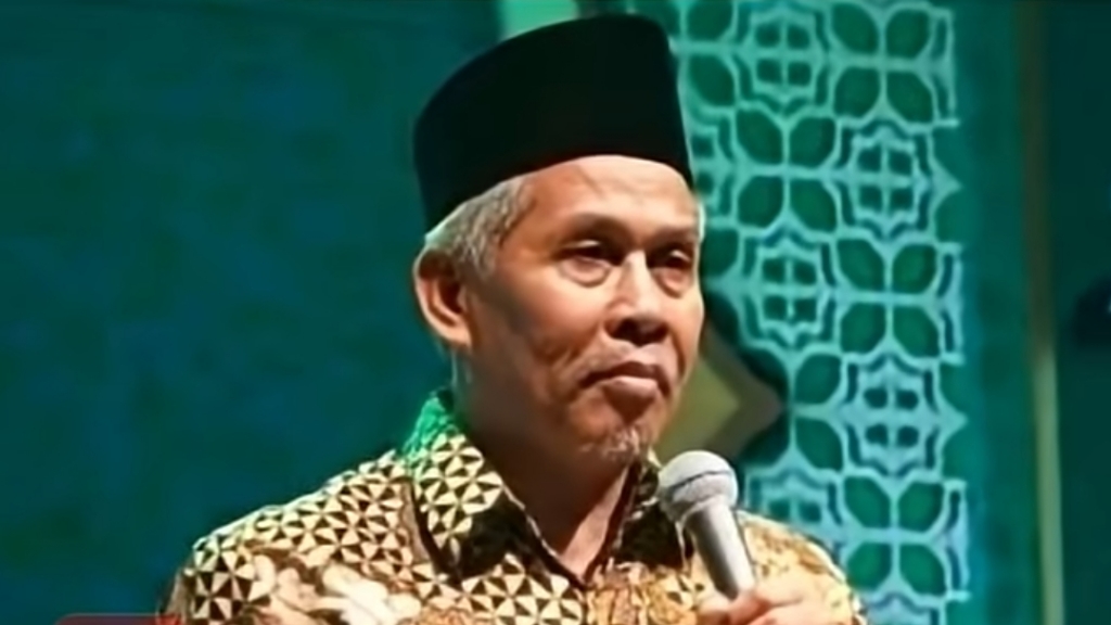 Kiai Marzuki Mustamar Gagal Umrah karena Kena Blacklist Arab Saudi