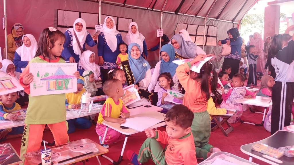 Tujuh Kebiasaan Anak Hebat, Kata Istri Wali Kota Pasuruan 