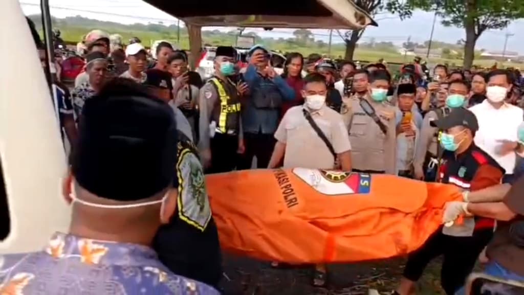 Geger Perempuan Bertato Tewas Mengenaskan di Bawah Tower Seluler Pasuruan 