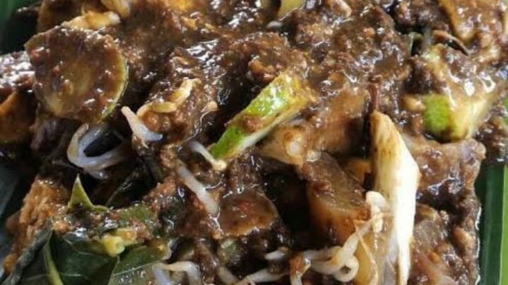 Harga Kacang dan Cingur Naik Pesat, Pedagang Rujak di Pasuruan Bingung Mau Naikkan Harga