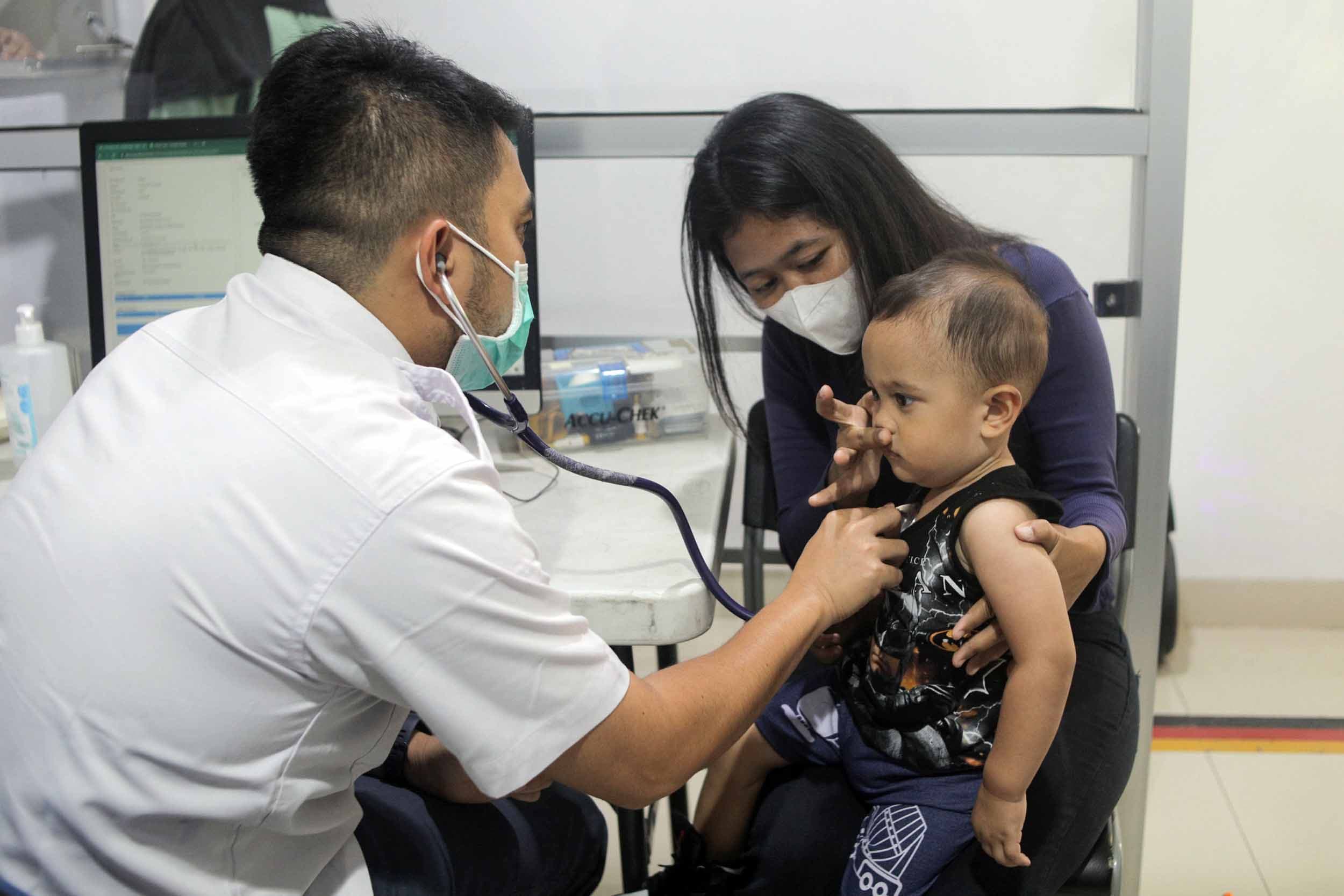 Deru Tegaskan Warga Terdampak Asap Karhutla Tak Boleh Bayar Pengobatan ISPA
