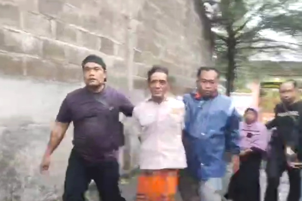 Polisi Bekuk Terduga Pelempar Bondet ke Kepala Petani Grati Pasuruan