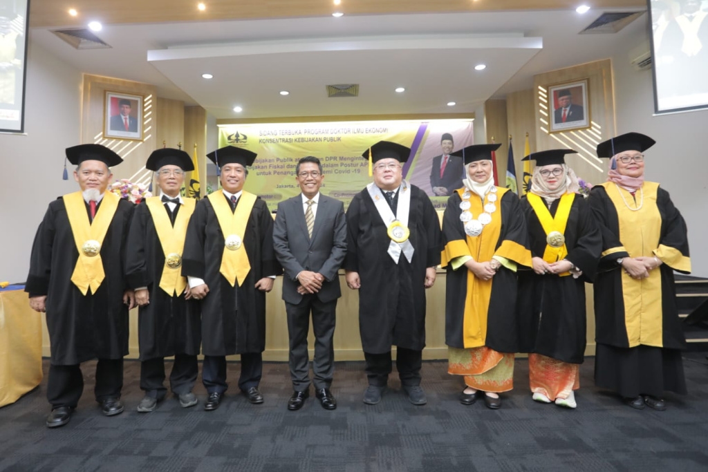 Raih Predikat Cumlaude, Misbakhun Resmi Sandang Gelar Doktor Ilmu Ekonomi Universitas Trisakti