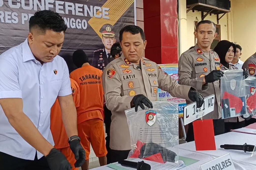 Koper Rombogan Turis Thailand Dicuri Saat Nikmati Keindahan Panorama Bromo